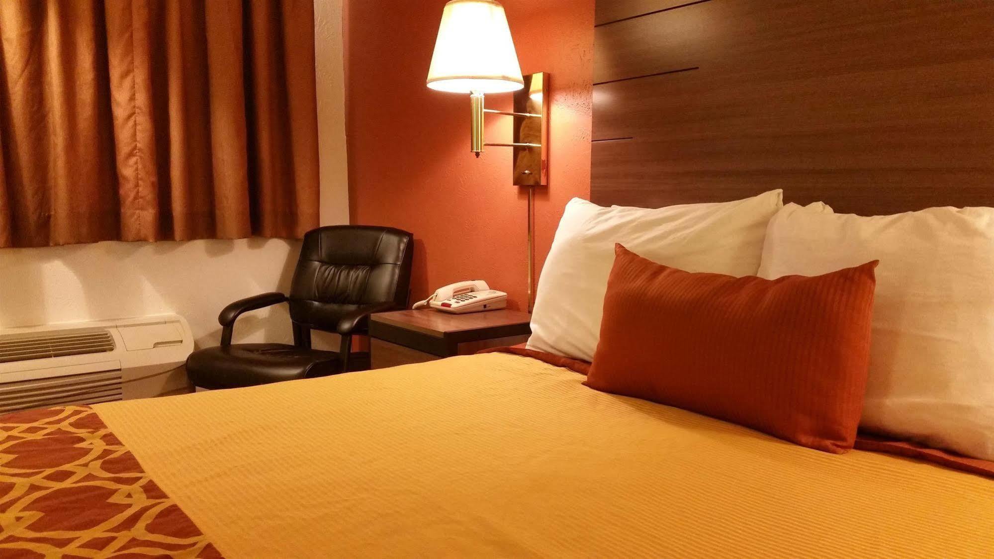 American Inn Of ลิเบอรัล ภายนอก รูปภาพ